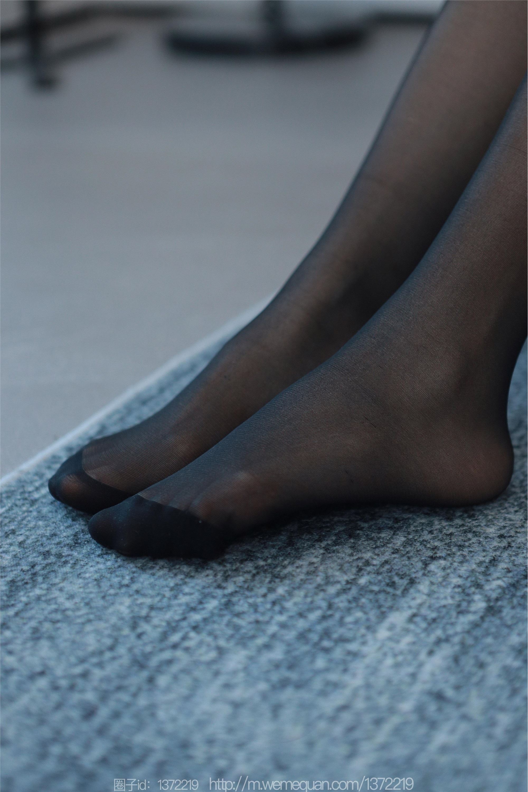 IESS异思趣向  2023.07.27 丝享家 1491 小婕《黑金高跟鞋》